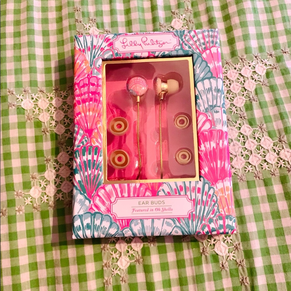 *Lilly Pulitzer* ear buds (New in box) 💕